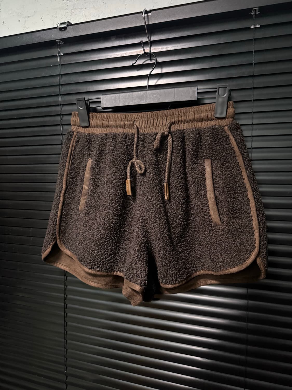 Snap 양털 후리스 플리스 돌핀 핫팬츠 쇼츠 스웨이드 브라운 갈색 바지 상품이미지1