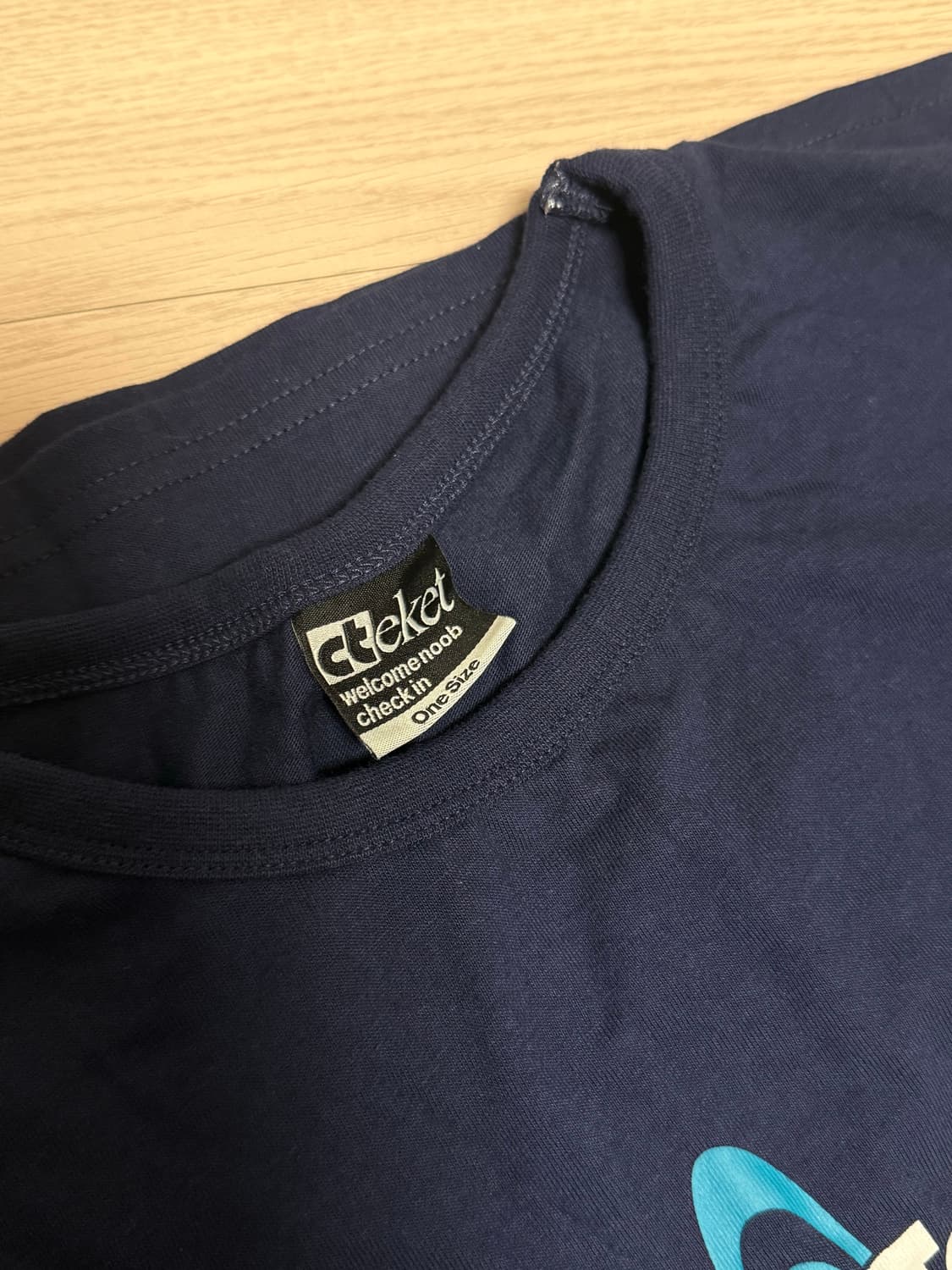 테켓 반팔 symbol women tee navy 상품이미지4
