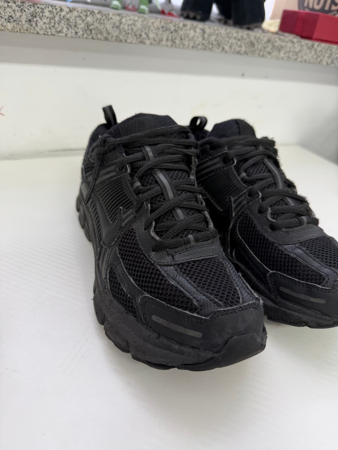 정품) 나이키 줌 보메로5 운동화 240  상품이미지3