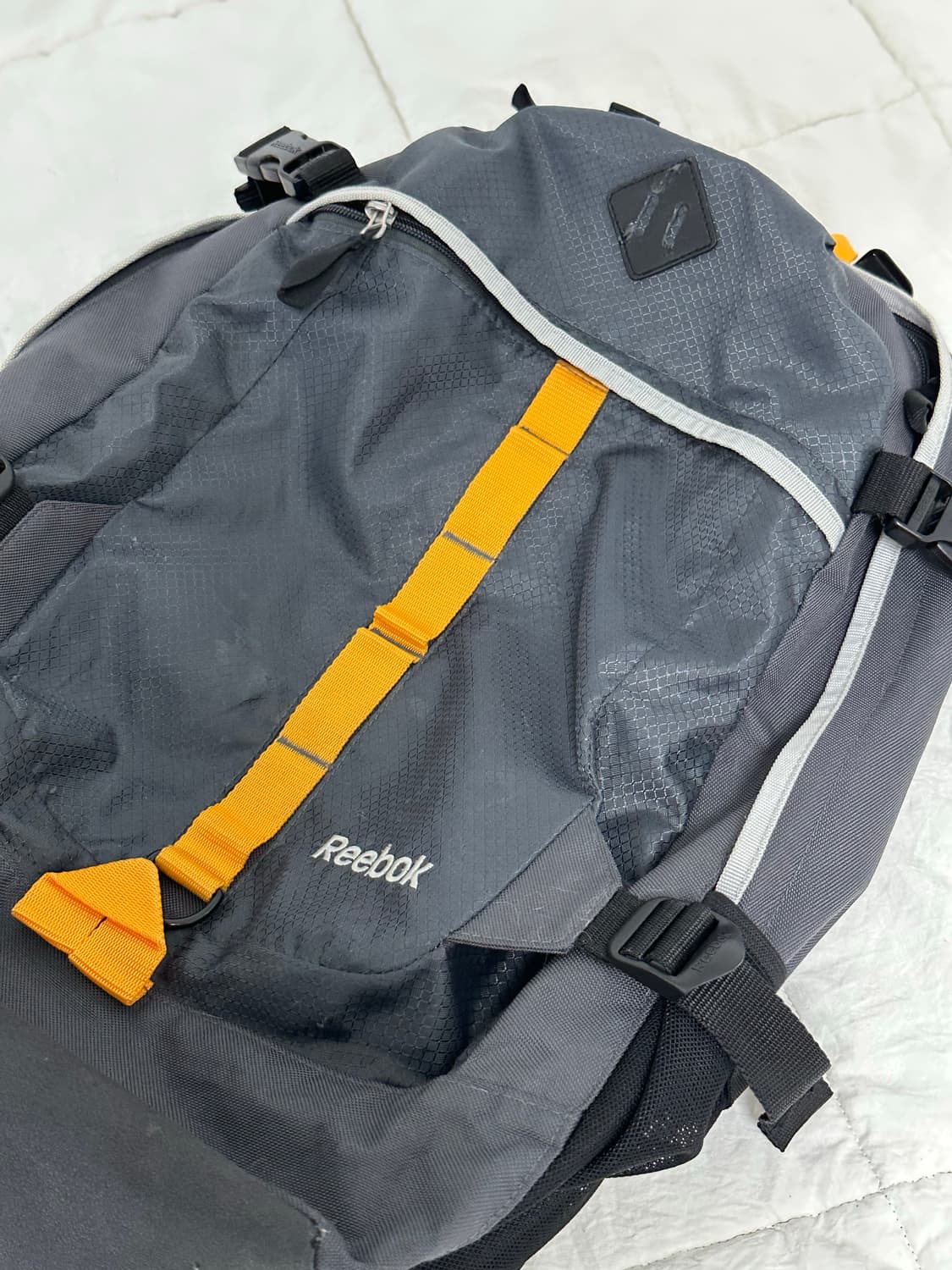 리복 포인트 빈티지 백팩 30L 상품이미지9