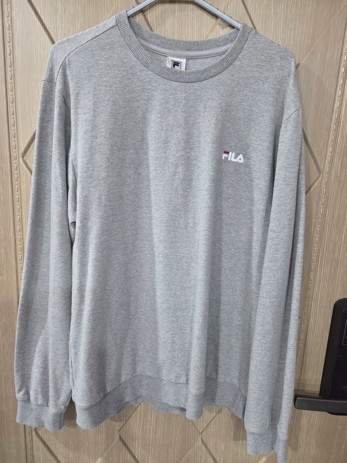 휠라 긴팔맨투맨 상품이미지1