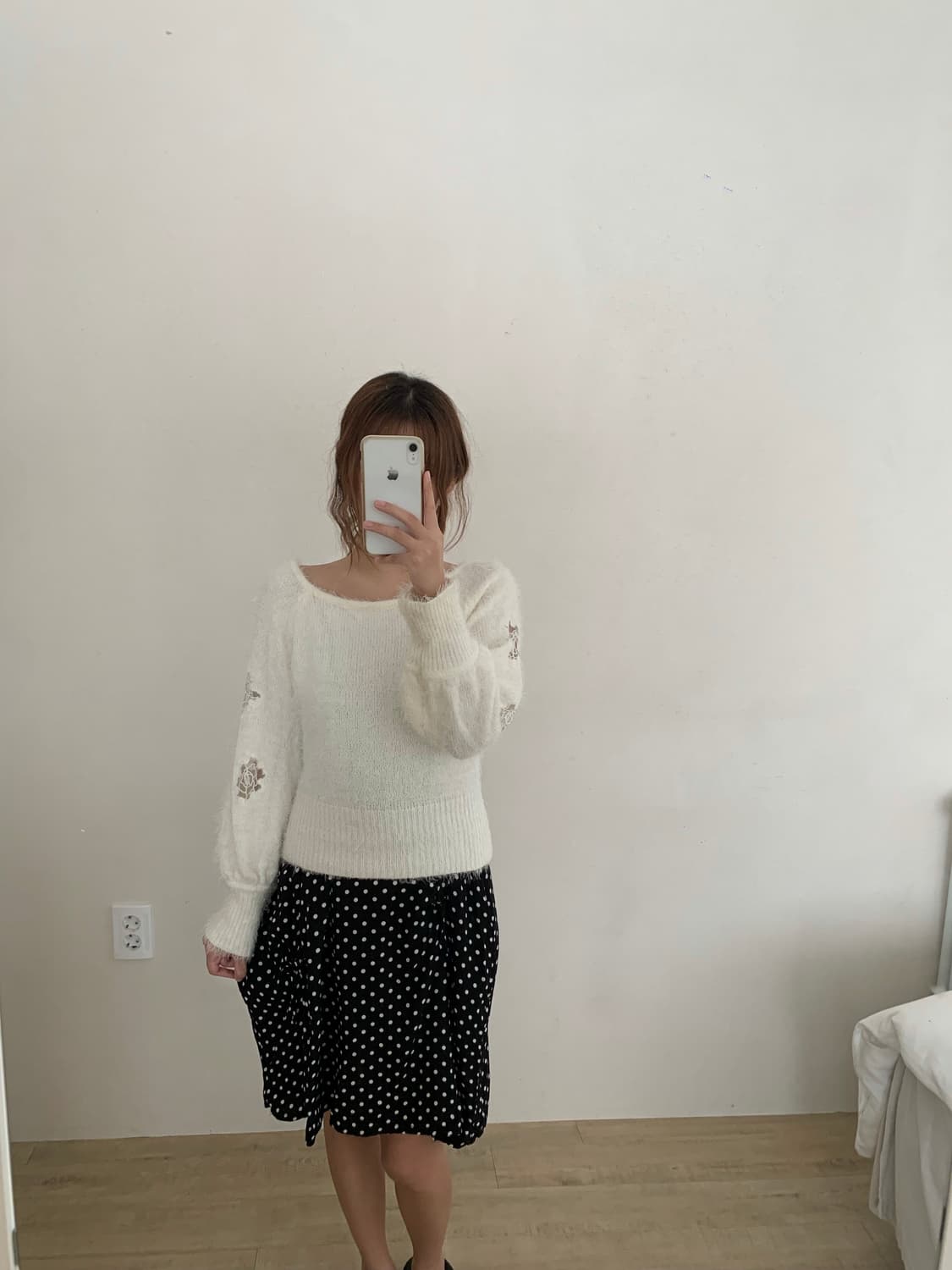 스나계 시스루 플라워 자수 털 니트 앙고라 니트  상품이미지4