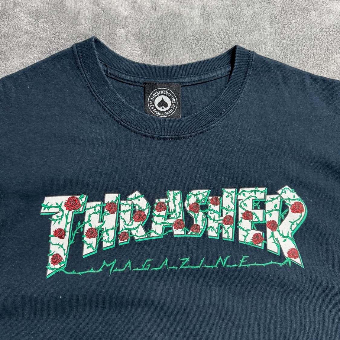 트레셔 장미로고 블랙 반팔 상품이미지2