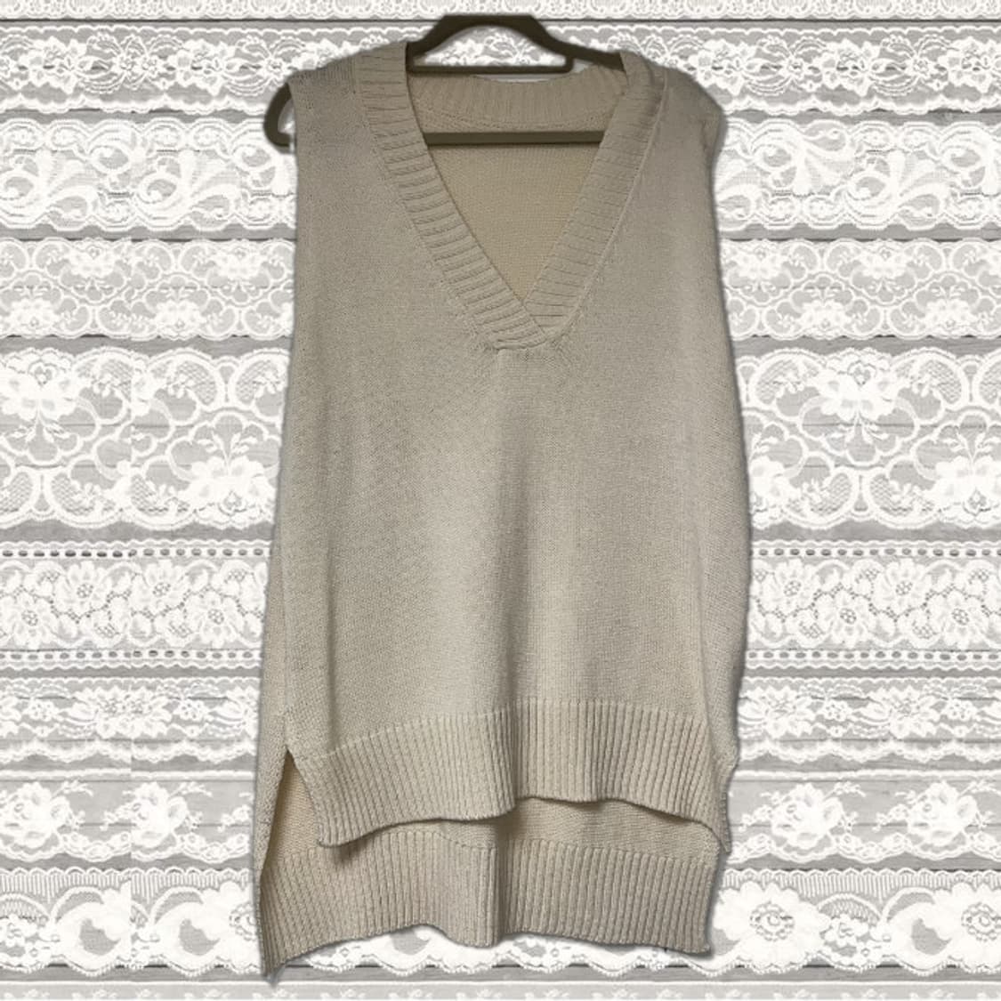 아이보리 V넥 니트 조끼 베스트 모리걸 라떼갸루 레이어드 y2k 겨울 롱 상품이미지1