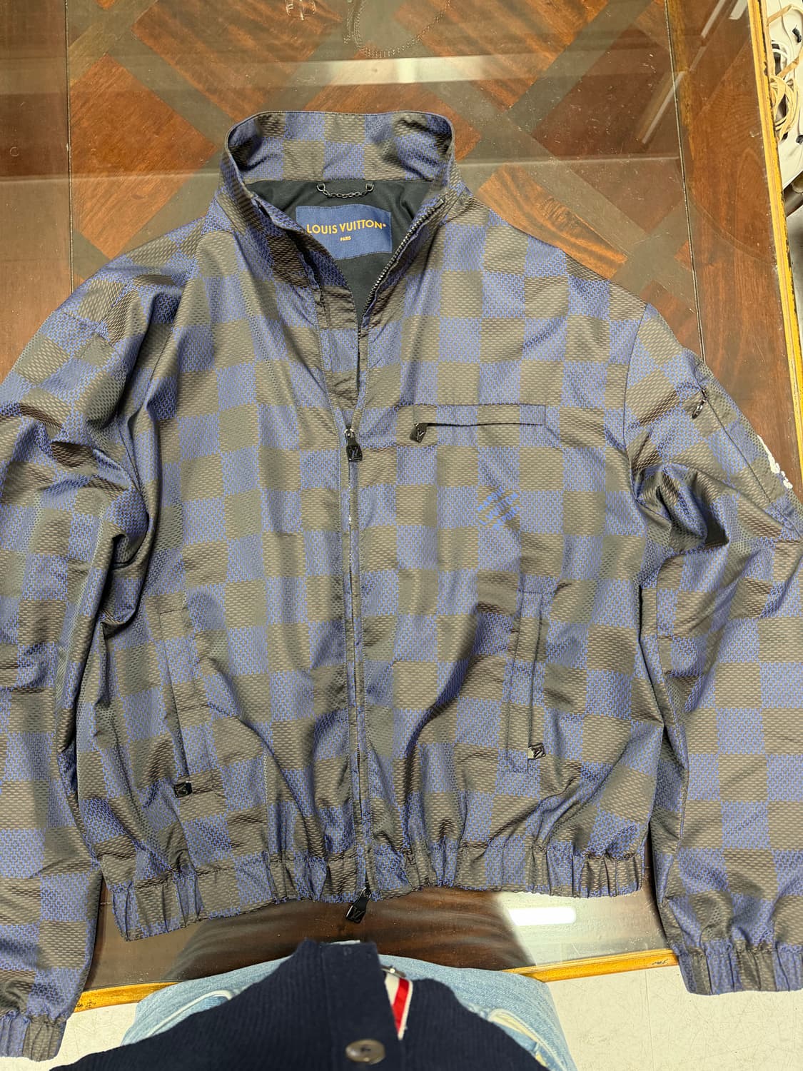 루이비통 정품 퍼렐 다미에 윈드브레이커 자켓 새상품급 국내백화점판 팝니다 상품이미지1