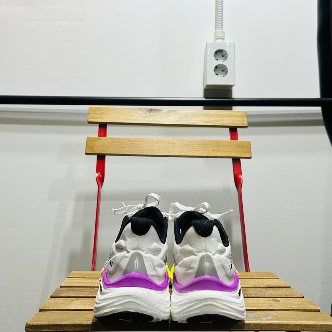 285) 푸마 런닝화 남성 남자 운동화 일렉트리파이 나이트로 4 상품이미지4