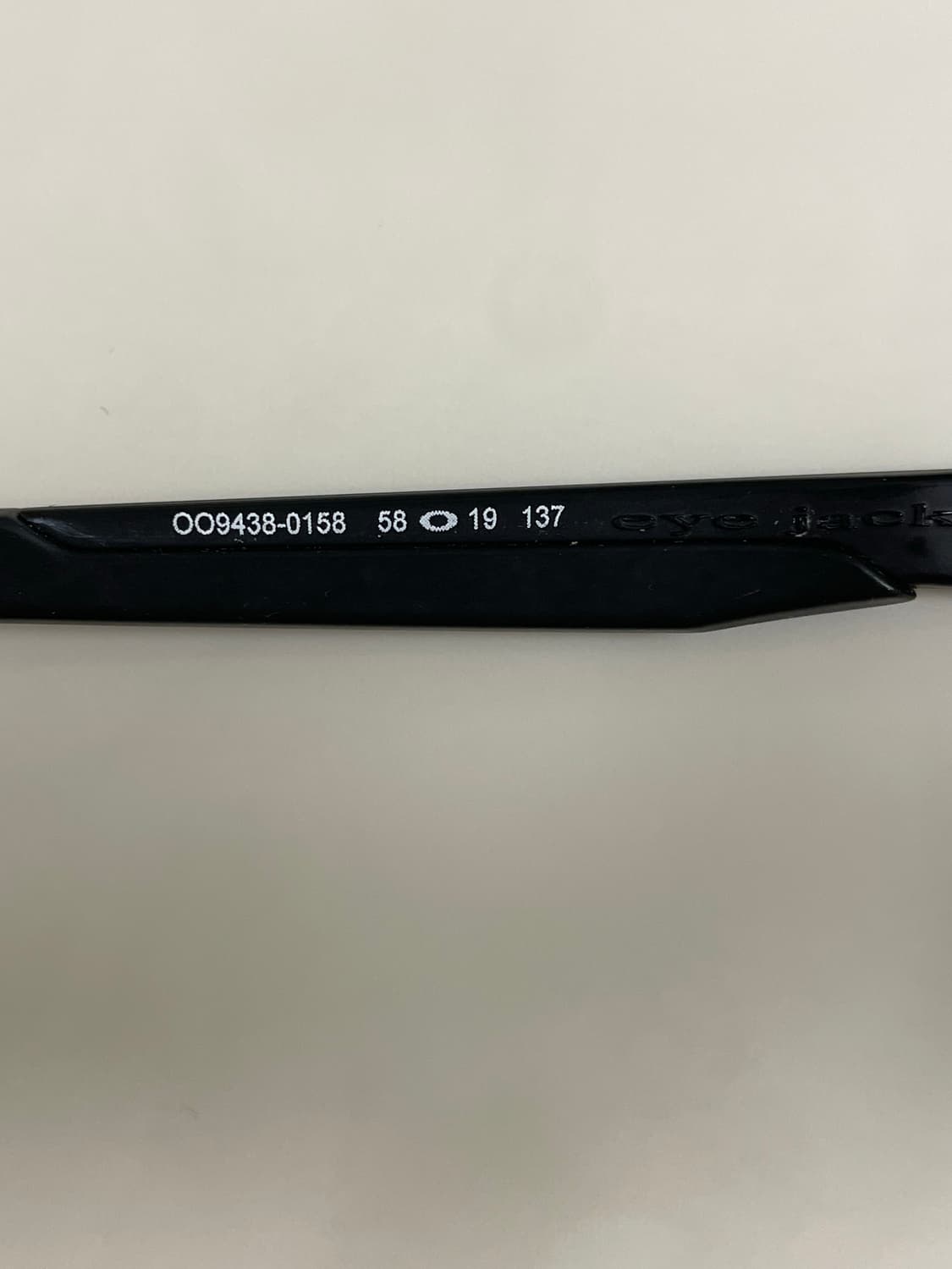 오클리 선글라스 OO9438-0158 블랙 상품이미지4