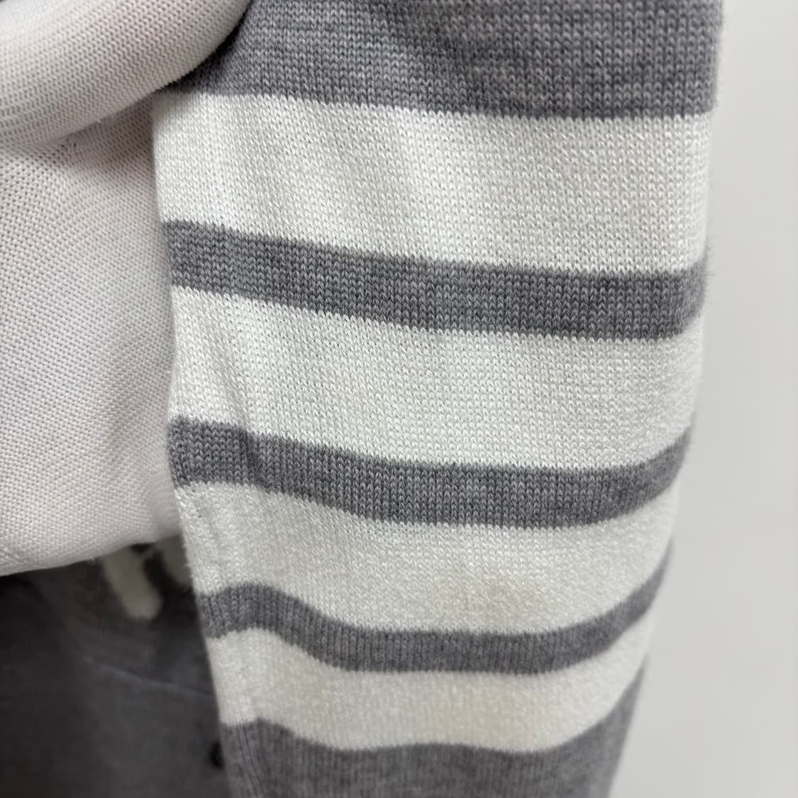 [42]톰브라운 사선완장 드롭 스카이 가디건 상품이미지2