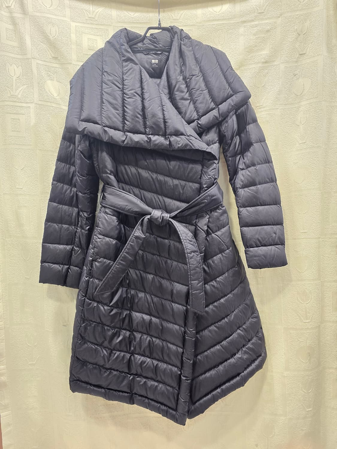 유니클로 무척 가벼운 롱패딩 66 상품이미지1