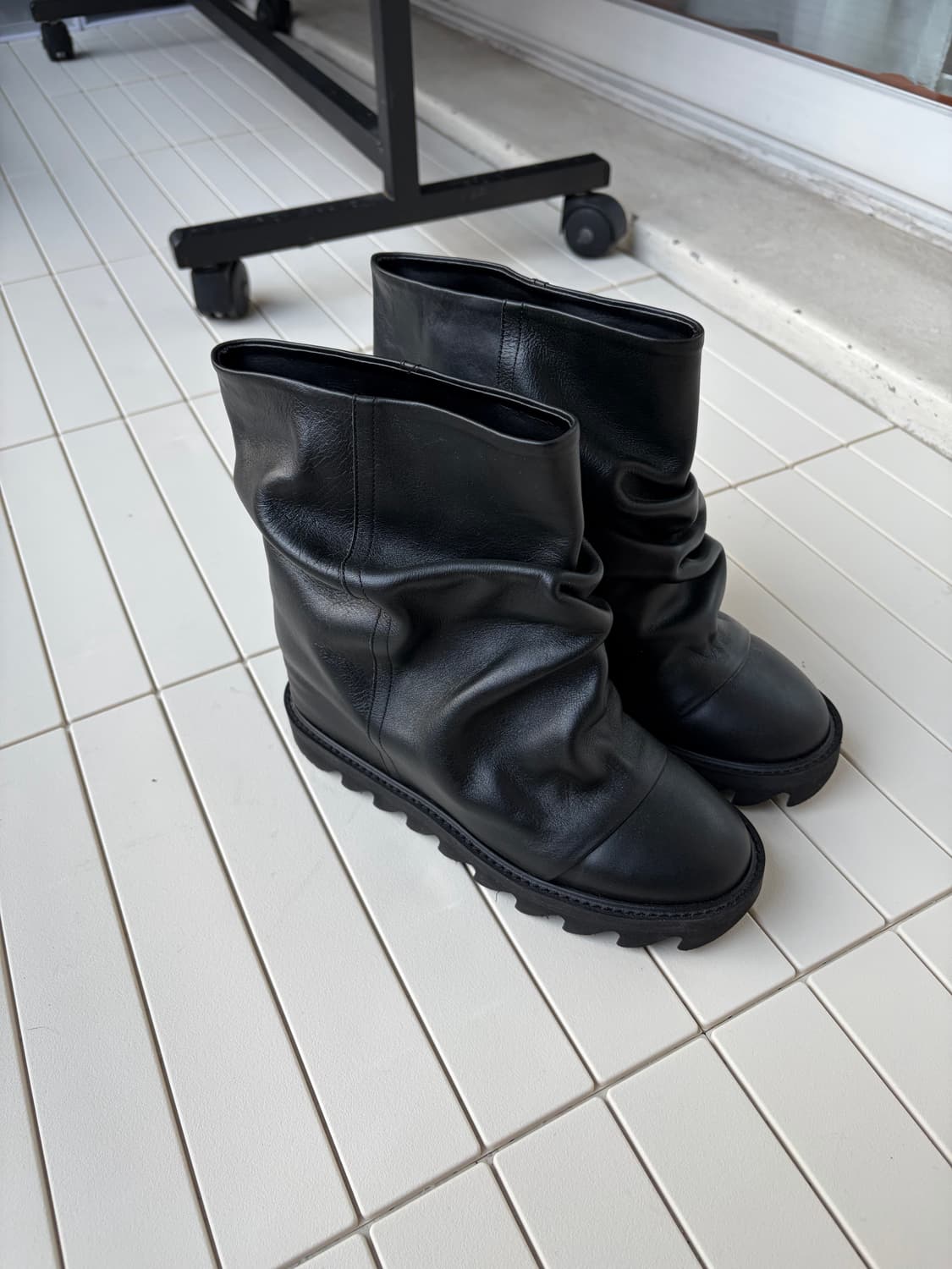 Zucca black leather slouch boots 상품이미지4