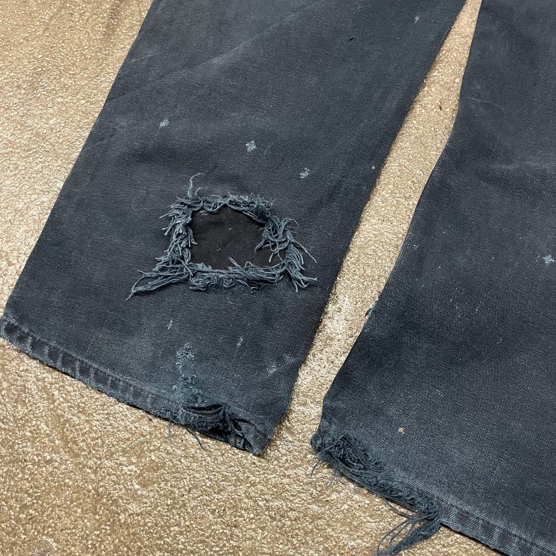 Carhartt 데미지 더블니 팬츠 (35“) 상품이미지7