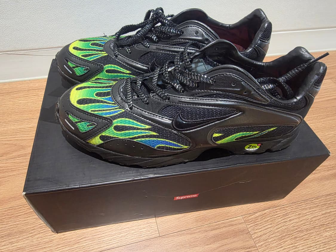 나이키 x 슈프림 줌 스트릭 스펙트럼 플러스 280 상품이미지1