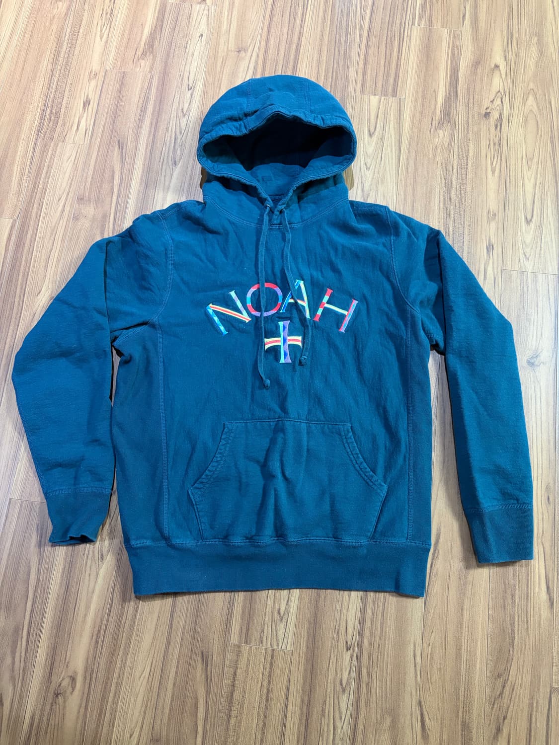 noah embroidered logo hoodie 상품이미지1