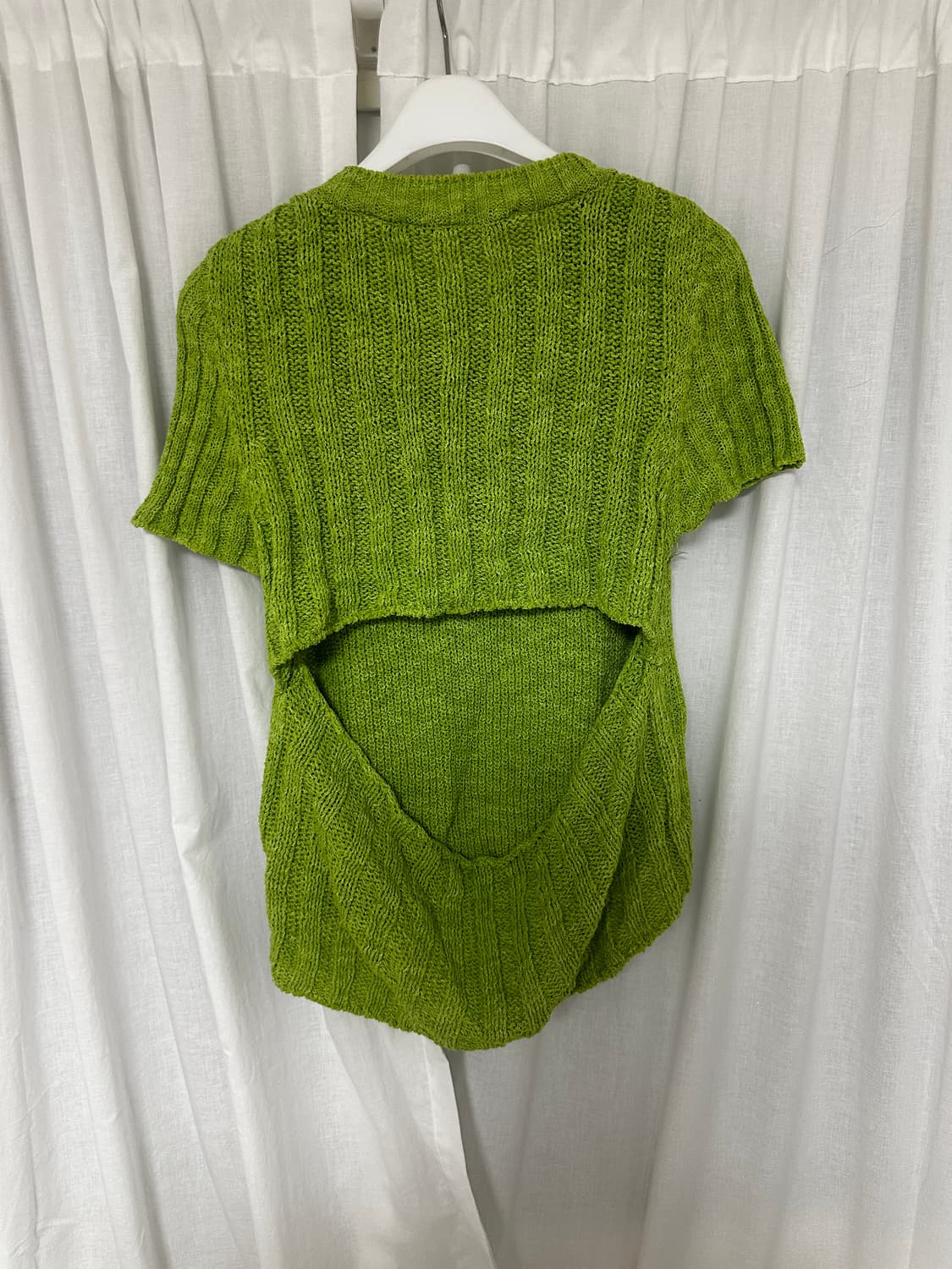 더오픈프로덕트 BACK SLIT HALF SLEEVE KNIT TOP 상품이미지5