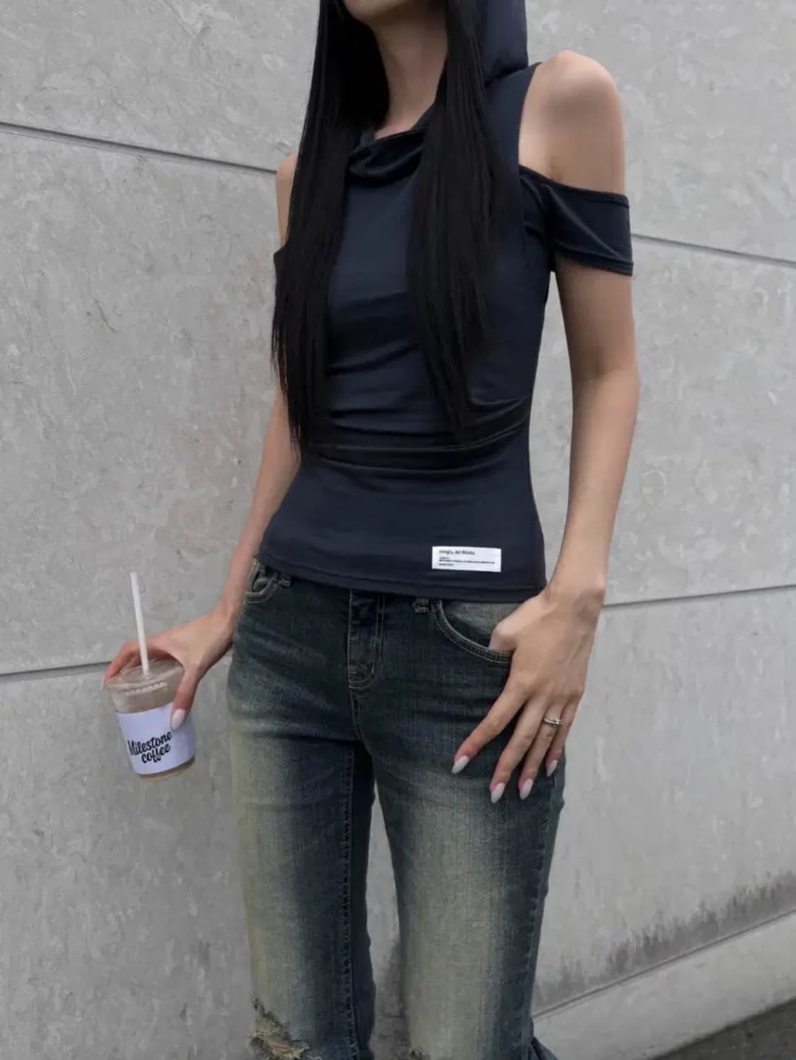 이네기 Muted Hoodie Top 네이비 상품이미지1