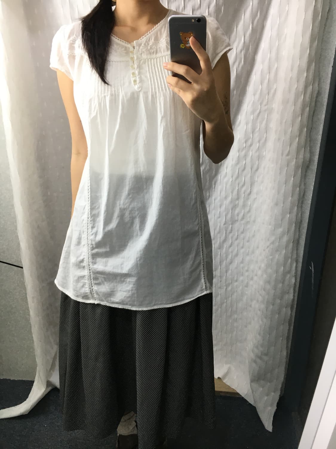 화이트 반소매 자수 블라우스 상품이미지3