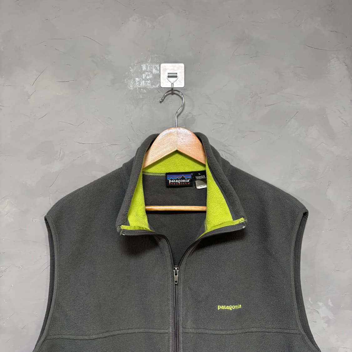 파타고니아 신칠라 플리스 베스트 그레이 상품이미지2