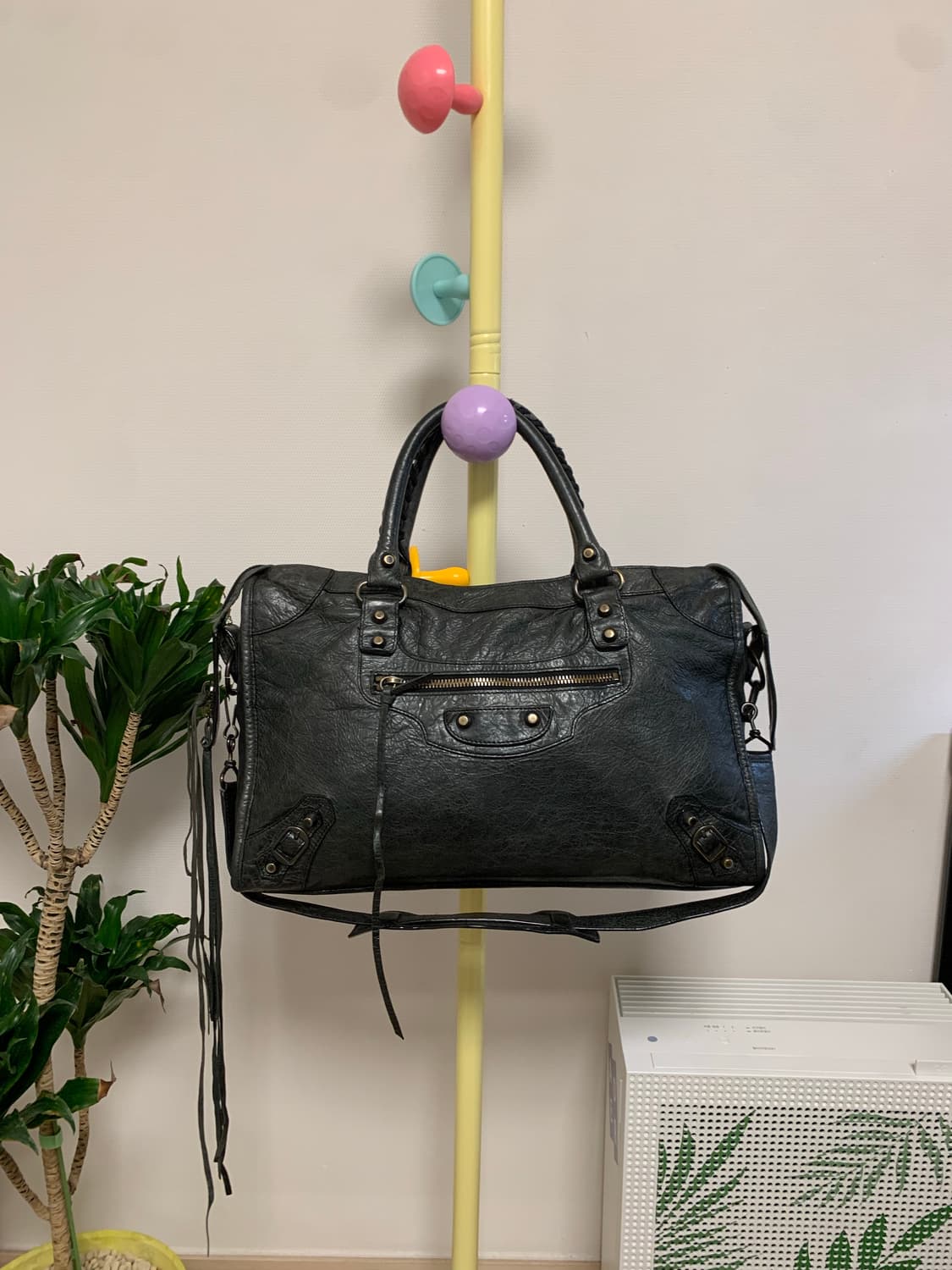 발렌시아가 클래식 모터백 다크그레이 상품이미지1