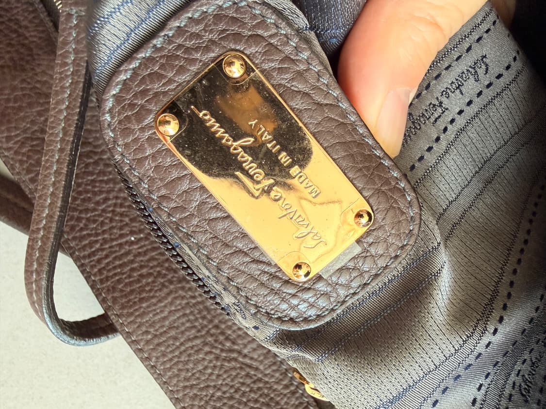 페레가모 정품 쇼퍼백 브라운 상품이미지4