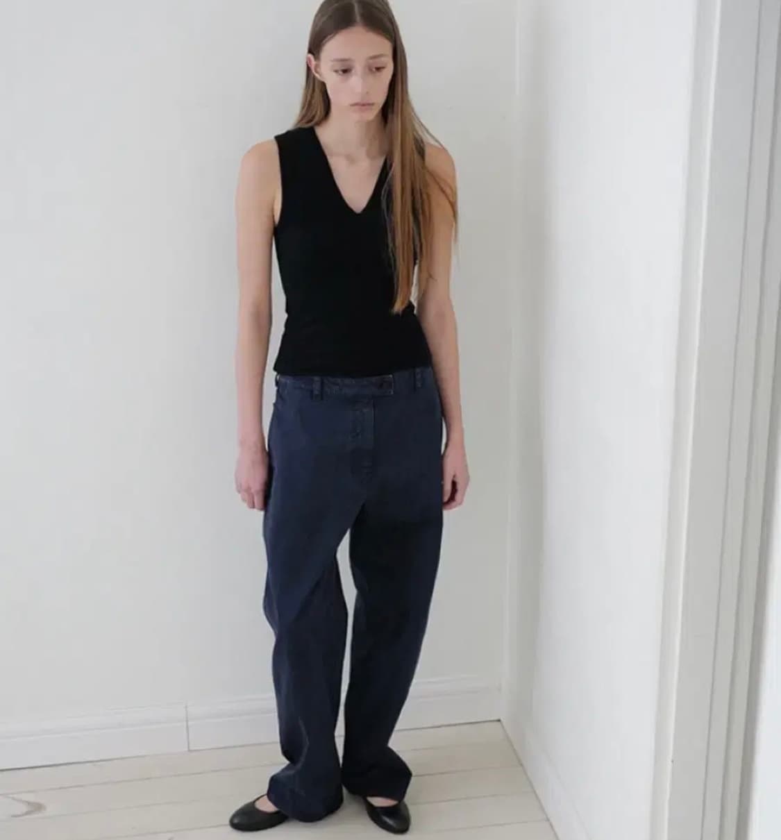 Ehre 에레 클린트 커브드 데님 네이비 36 상품이미지1