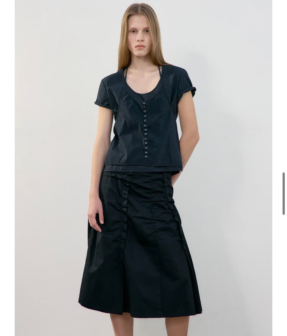 로우 컷 셔링 스커트 상품이미지4