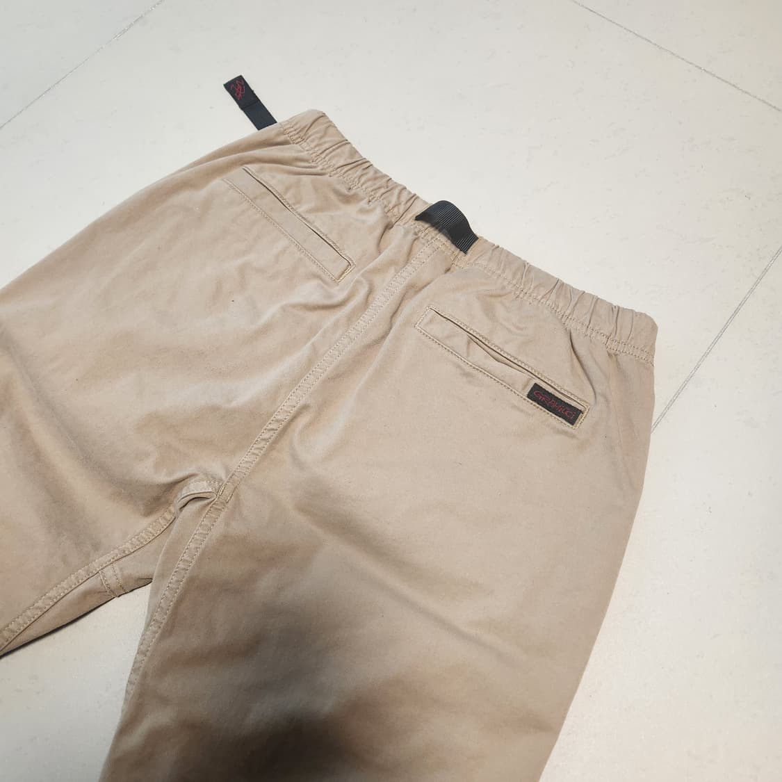 그라미치 베이지색 벨트 면바지 상품이미지4