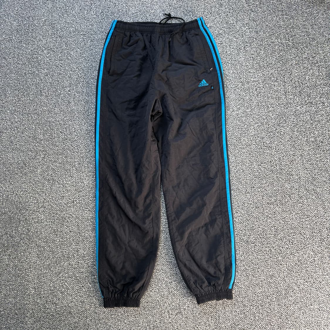 아디다스 올드스쿨 나일론 누빔 조거 팬츠 (90) 상품이미지1