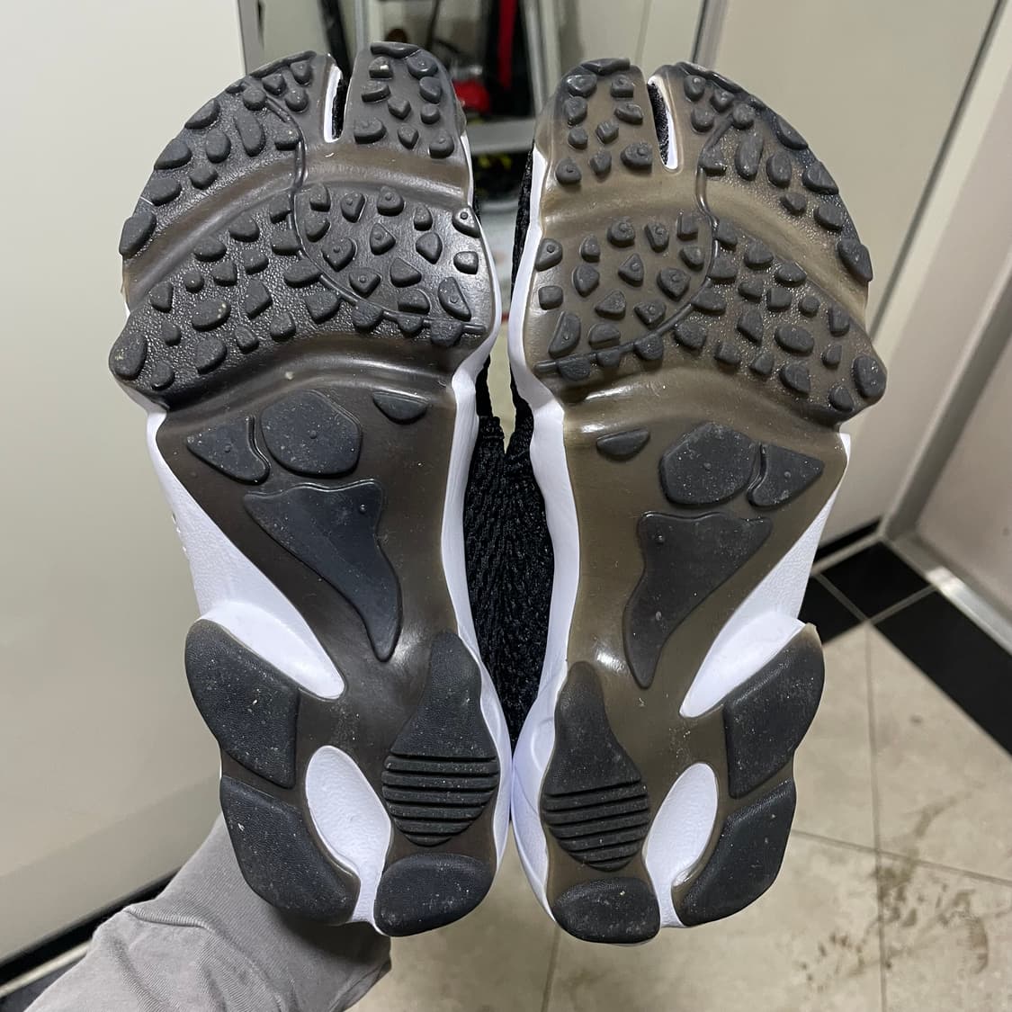 나이키 에어이프트 230 블랙 상품이미지2