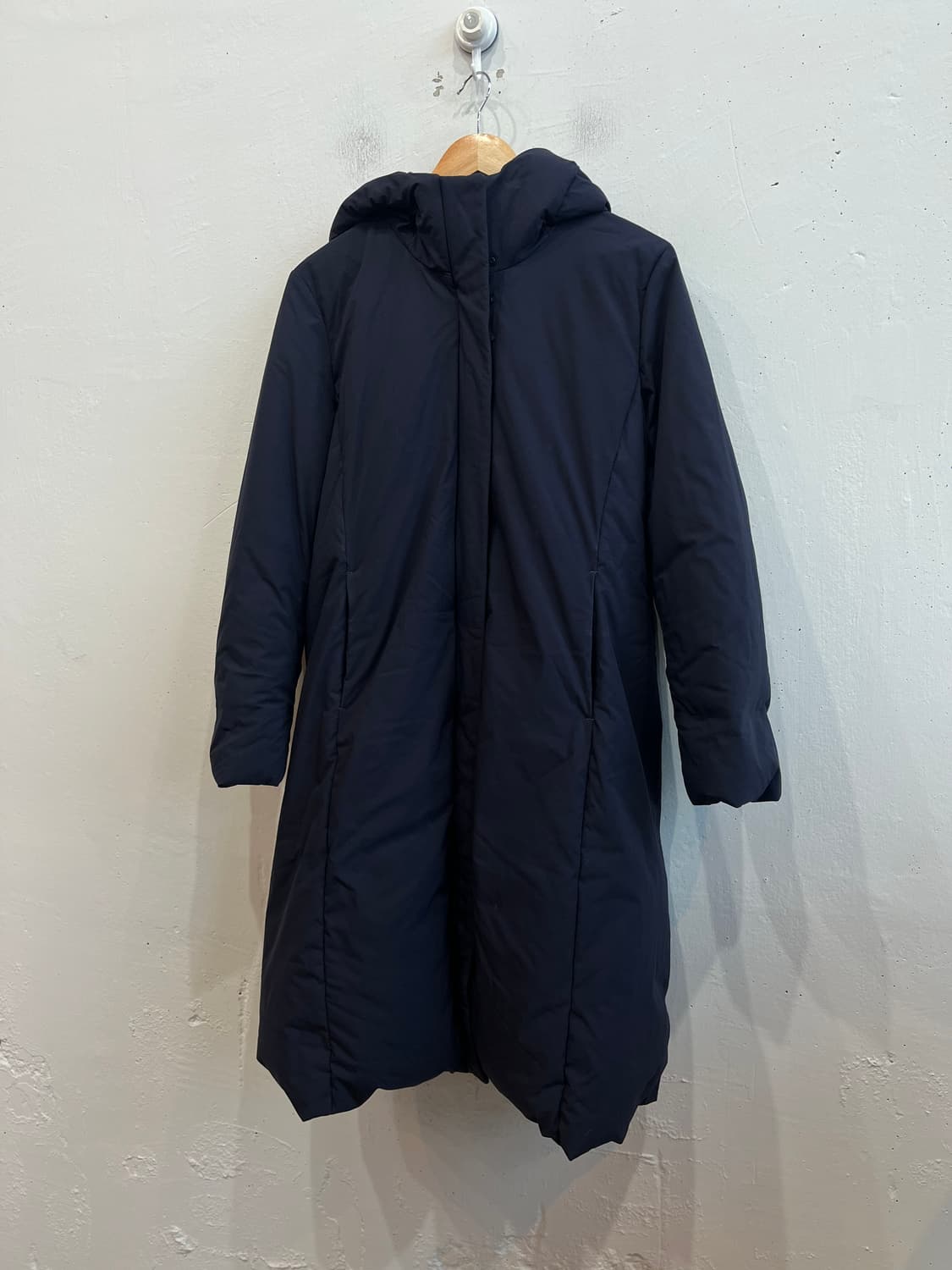 유니클로 하이브리드 롱패딩 네이비 우먼즈 L 상품이미지1