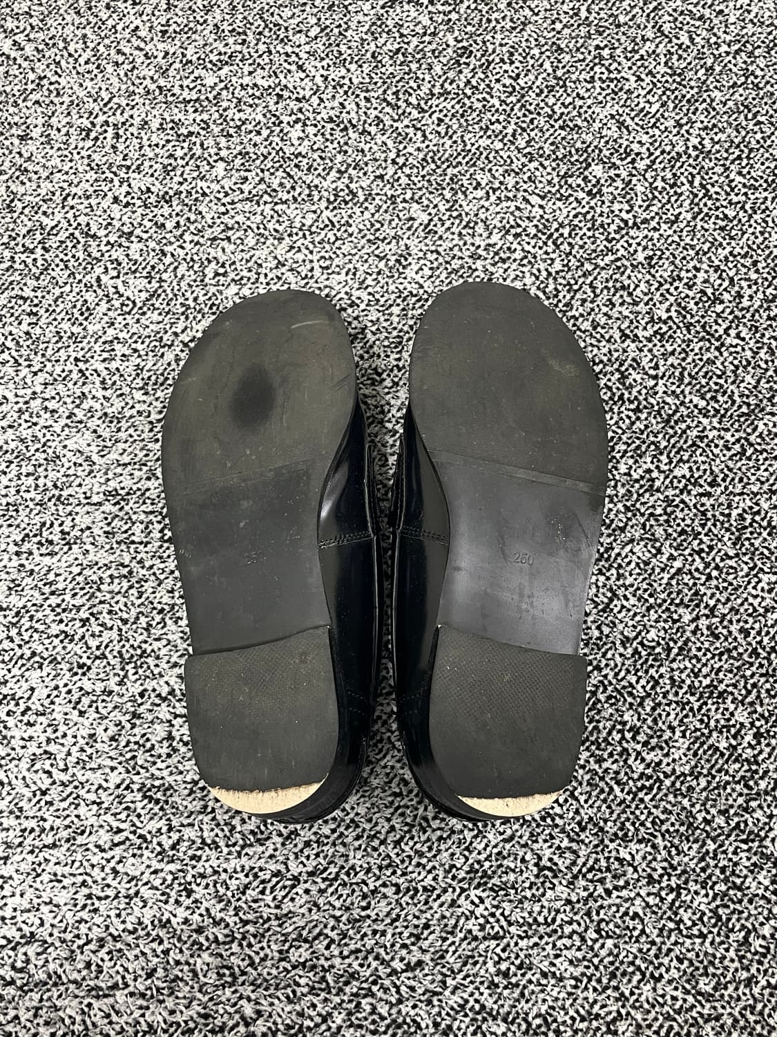 빈티지9. APTO 앱토 로퍼 유광 블랙 금장 구두 신발 상품이미지5