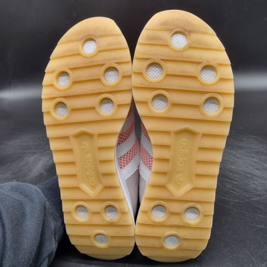 아디다스 플레시백 핑크런닝화 240 상품이미지3