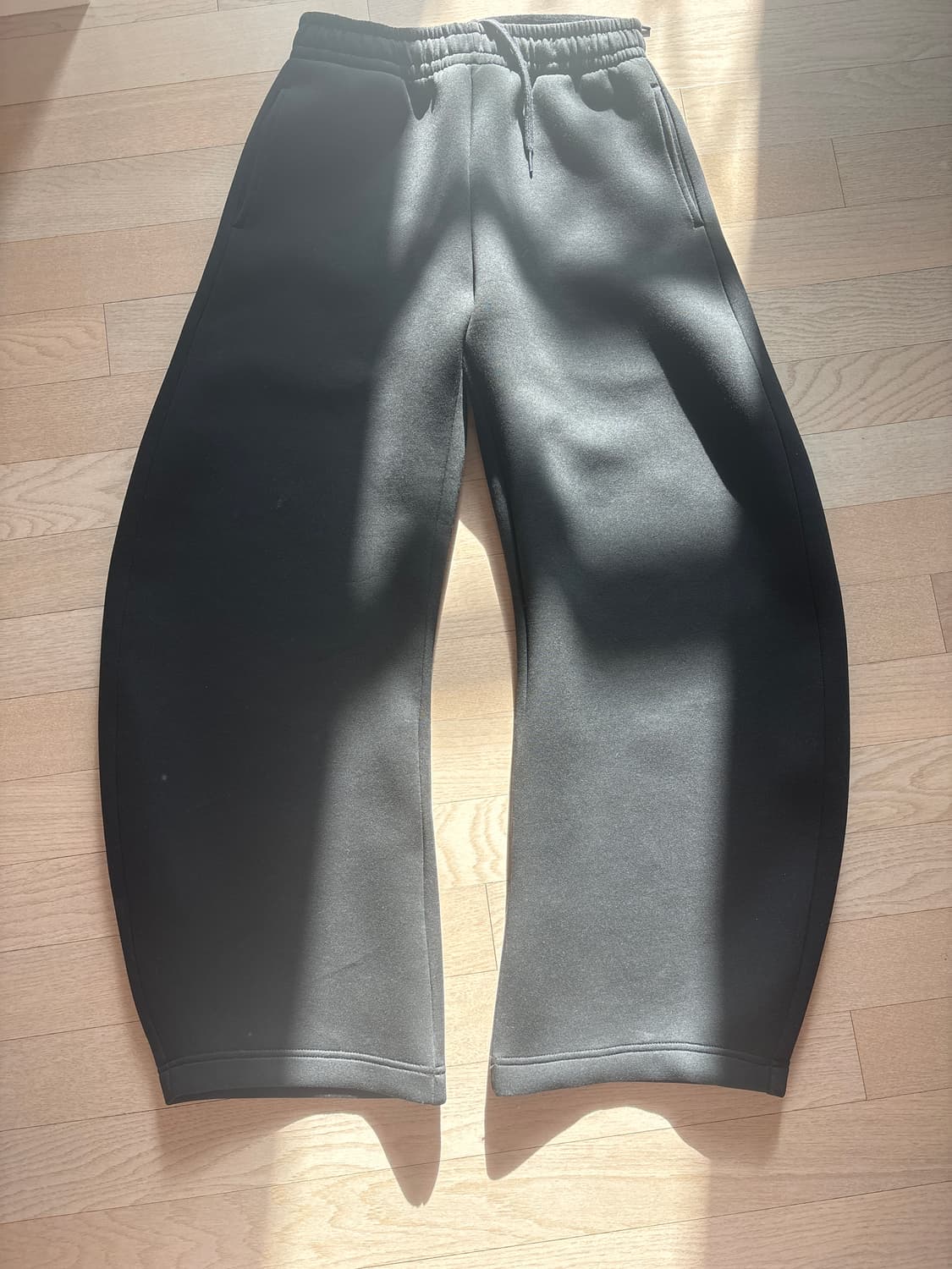 커브드 팬츠 상품이미지1