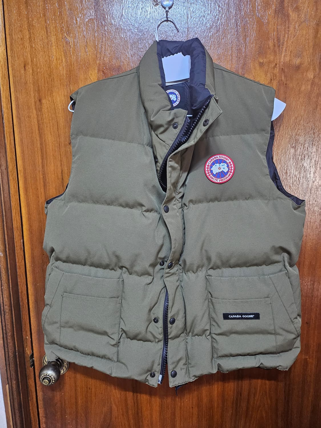 캐나다구스 프리스타일 밀리터리 그린L 상품이미지1