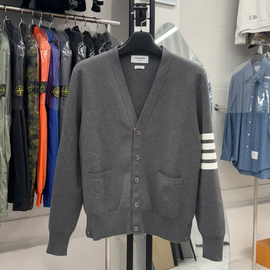 [3] 톰브라운 사선완장 밀라노스티치 가디건 상품이미지1