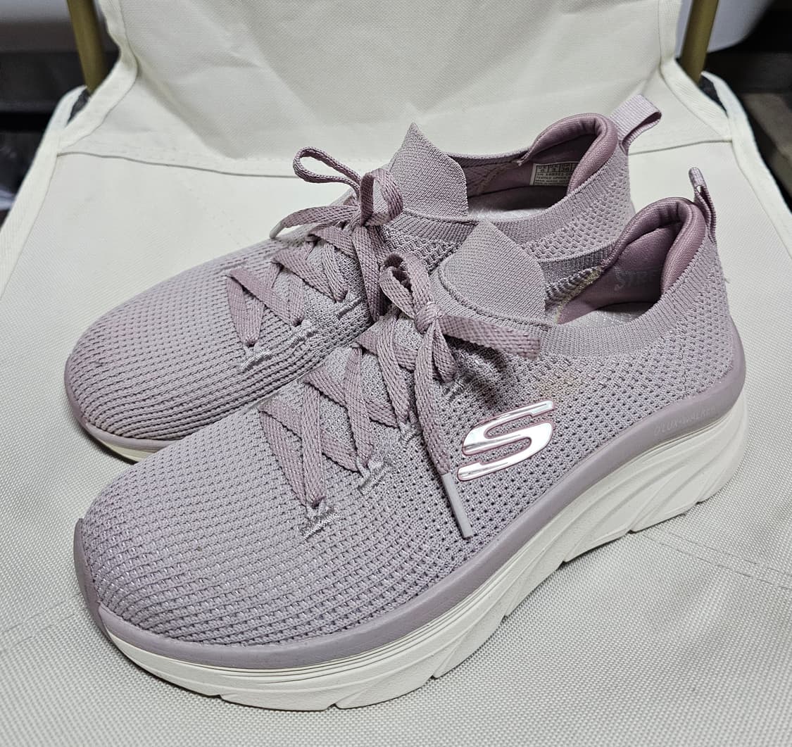 스케쳐스 여성 디럭스워크 230 새상품 상품이미지1