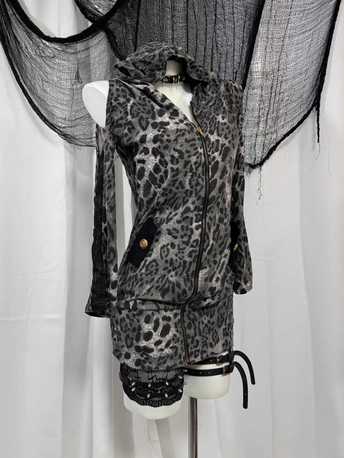 leopard lace hood one piece zip up 상품이미지1
