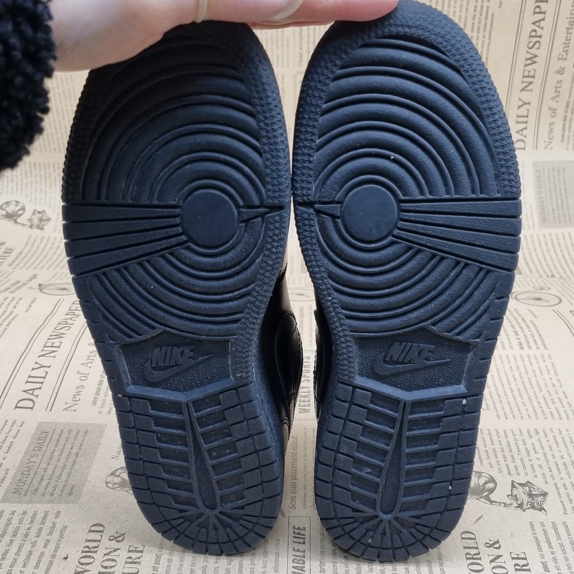 나이키 에어조던1 로우 여성운동화230  상품이미지3