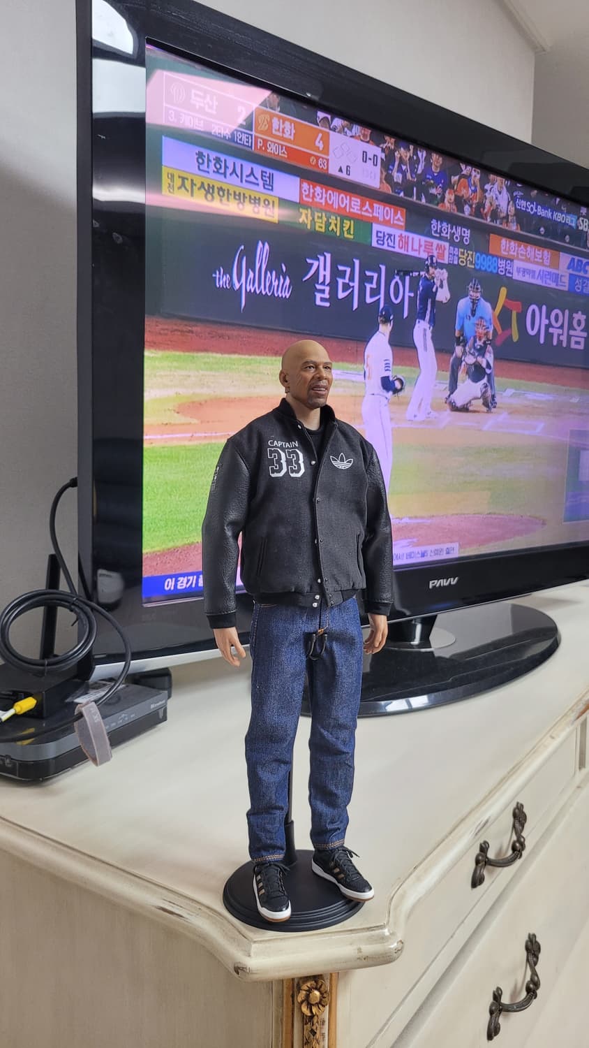 (새상품) 카림 압둘자바 1/6 피규어 (핫토이X엔터베이X작가작) 상품이미지5