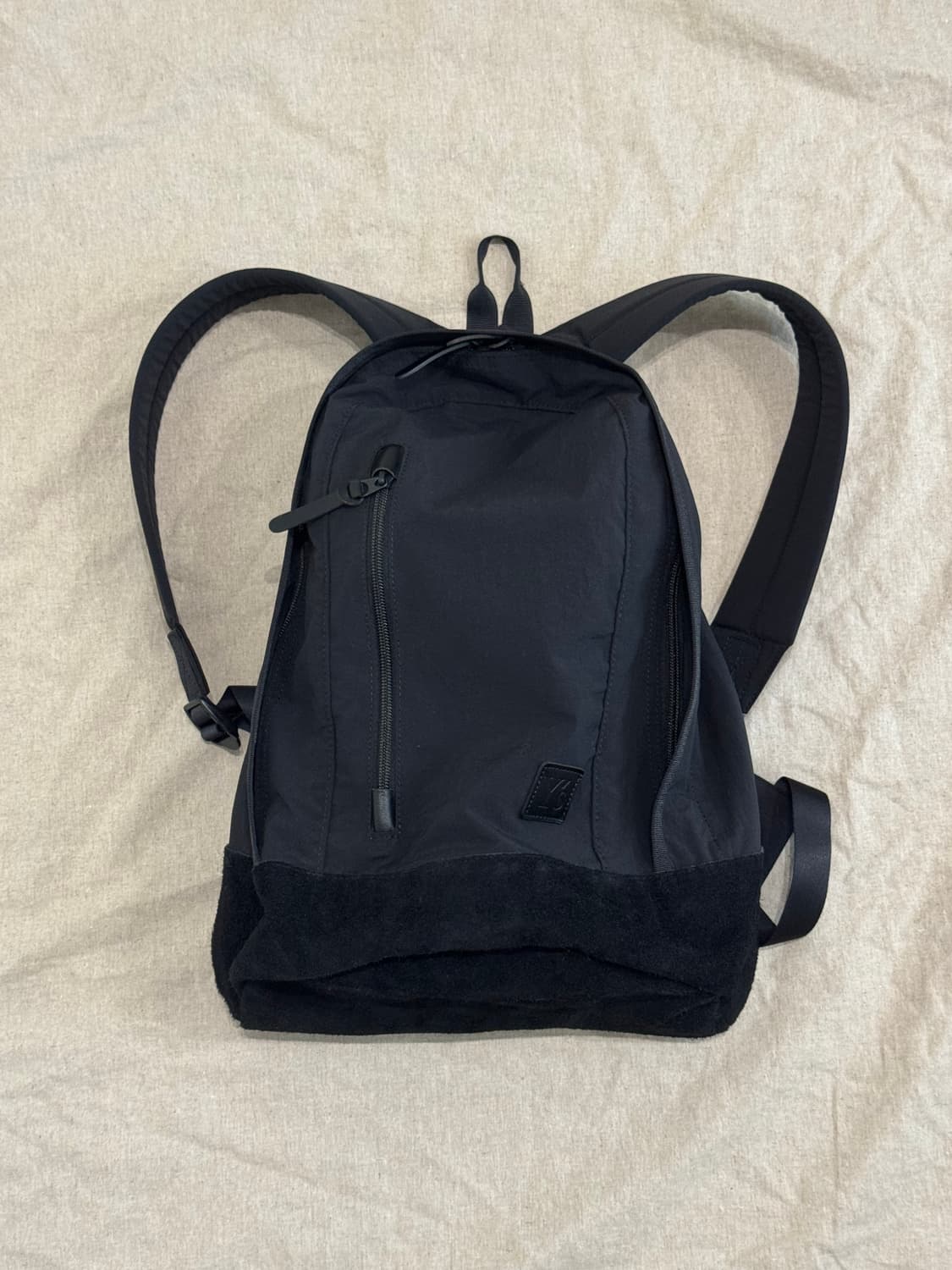 요지야마모토 23aw 나일론 스웨이드 짚 백팩 상품이미지4