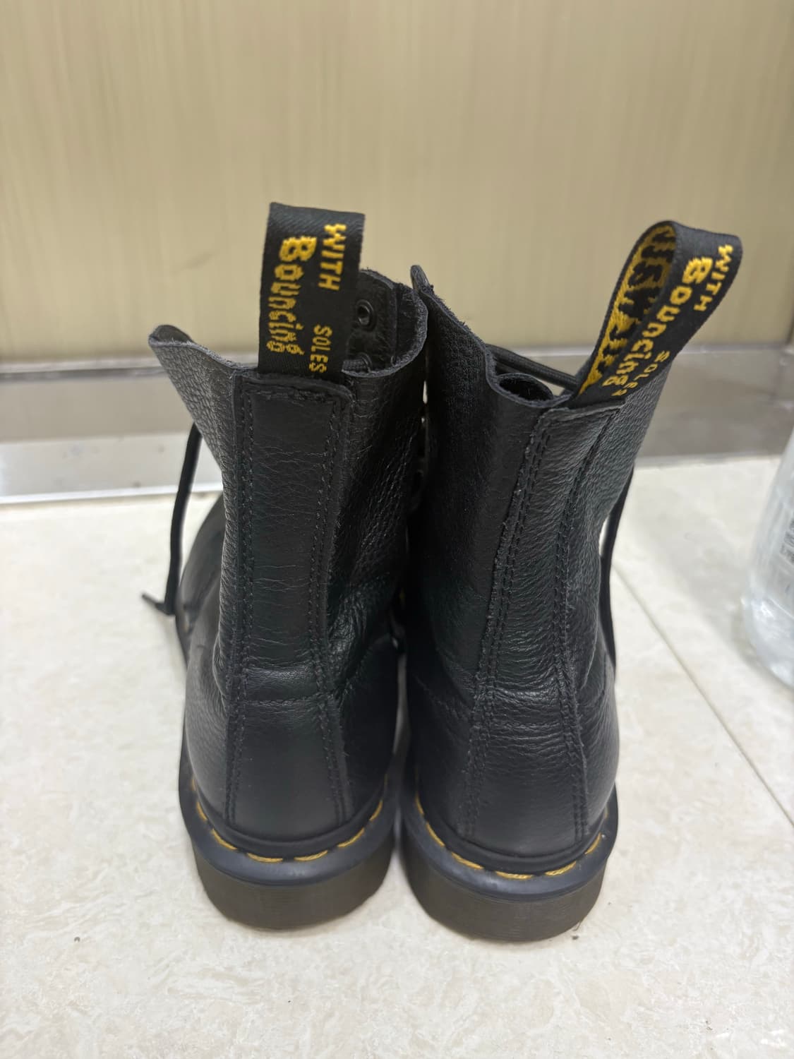 닥터마틴 워커 팔아요 상품이미지3