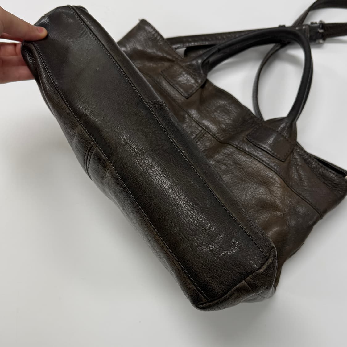 Margaret Howell leather helmet bag 상품이미지4