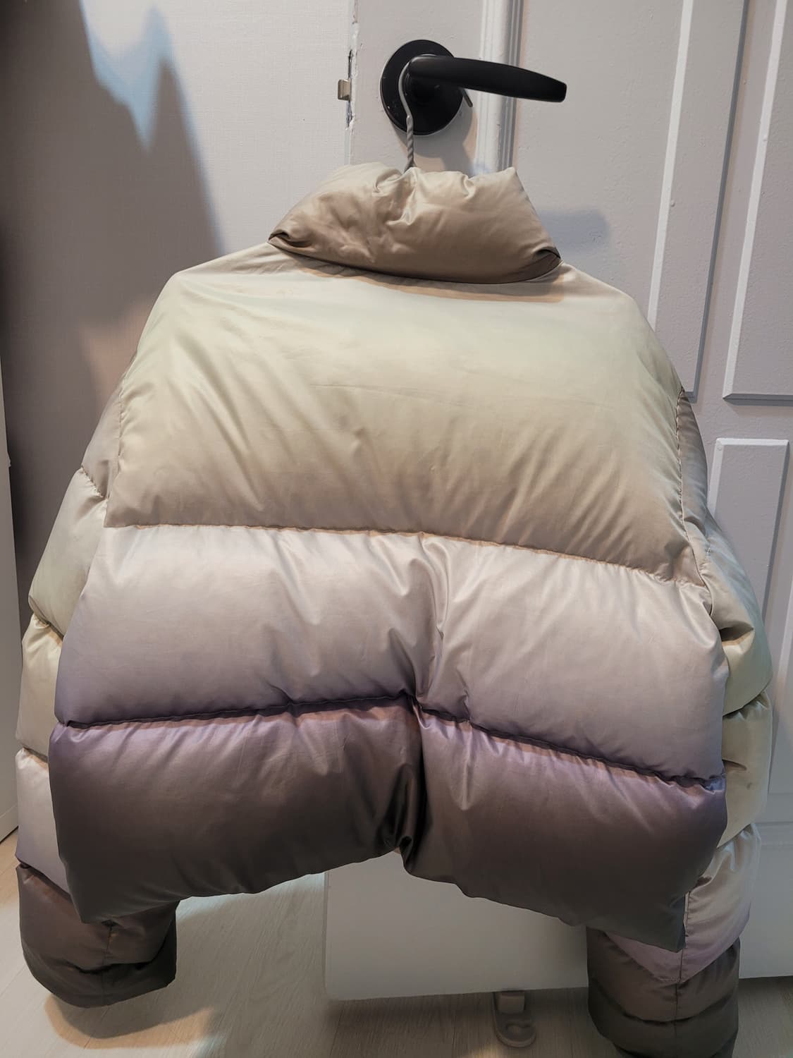 더오픈프로덕트 제니 김채원 패딩 상품이미지2