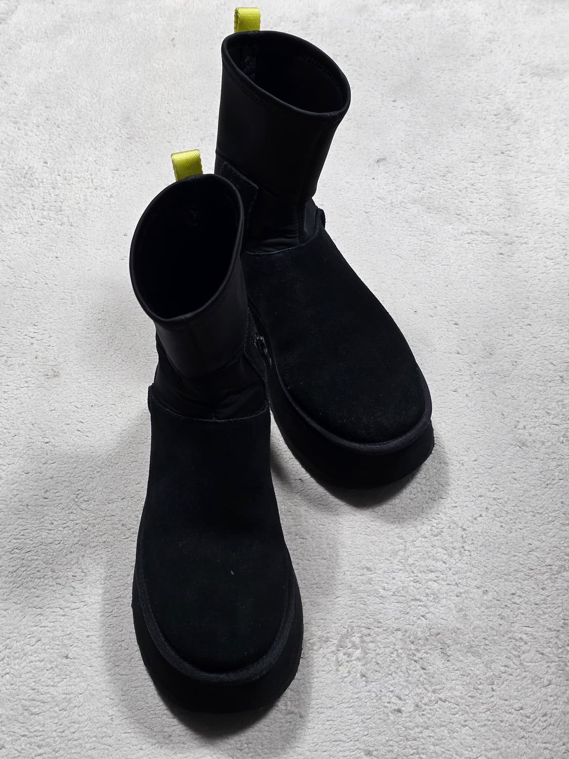 UGG 어그 클래식 블랙 부츠 250 상품이미지1