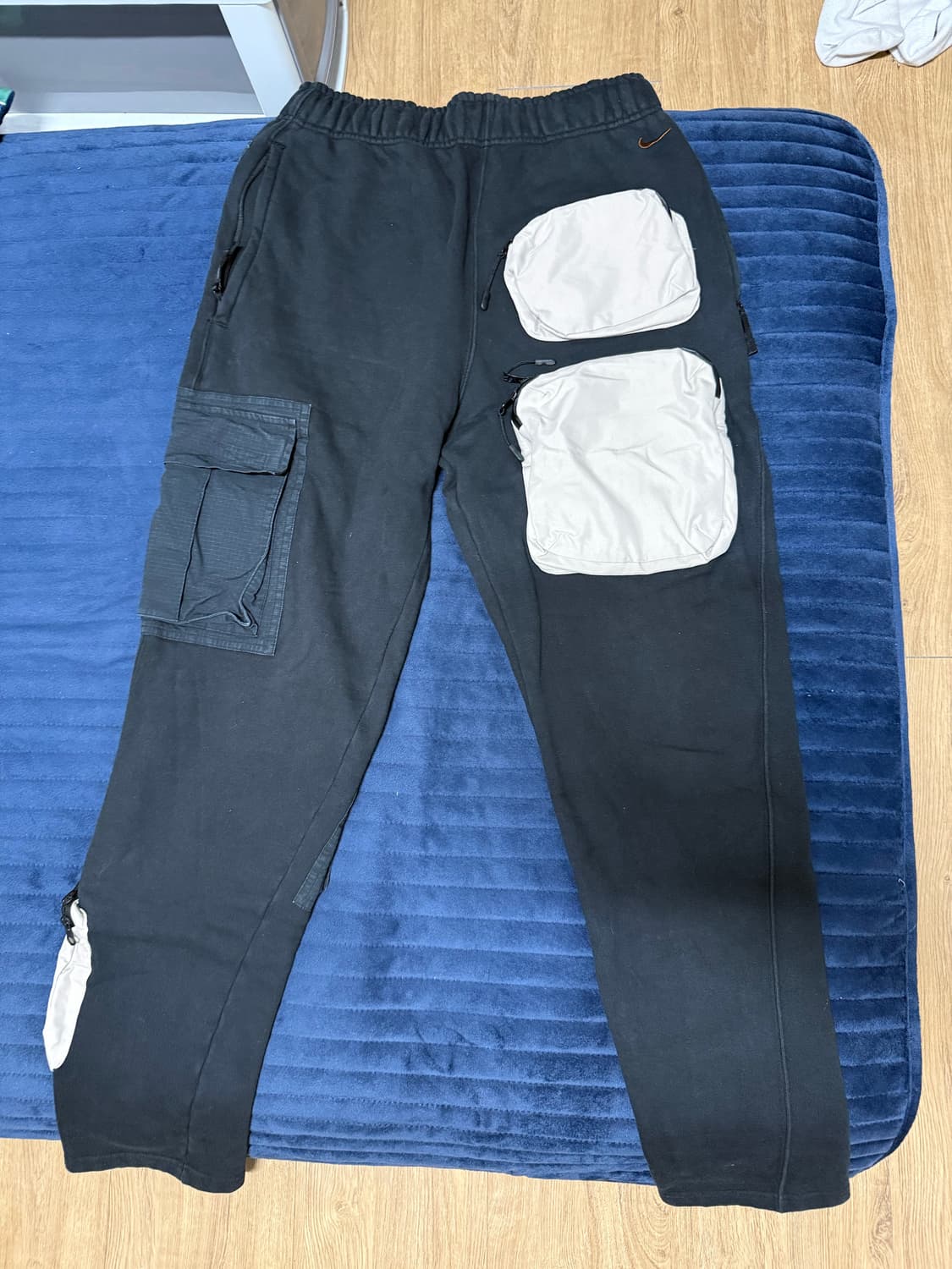나이키X트레비스스캇 카고팬츠 M사이즈 상품이미지1