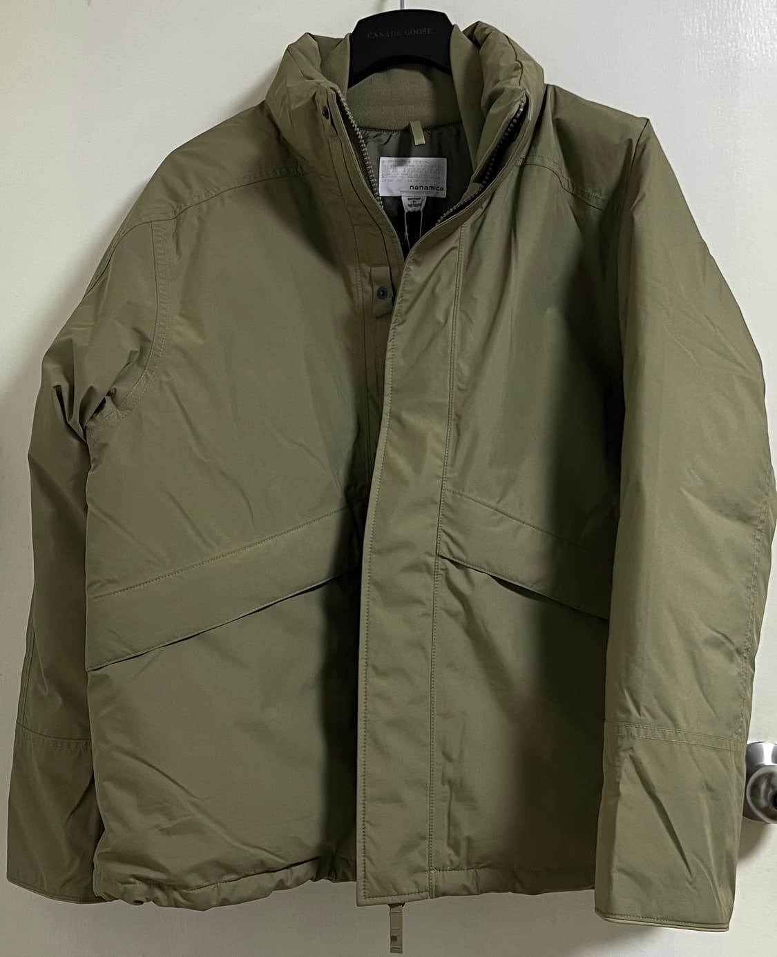 나나미카 / 25aw 고어텍스 숏 패딩 자켓 M / 카키 베이지 M 상품이미지1