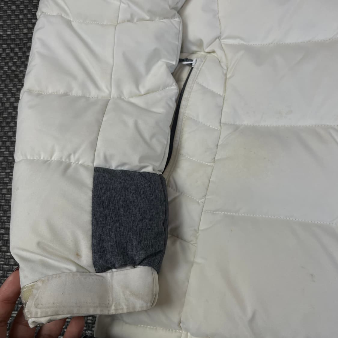 아이더 화이트 패딩 M 상품이미지5
