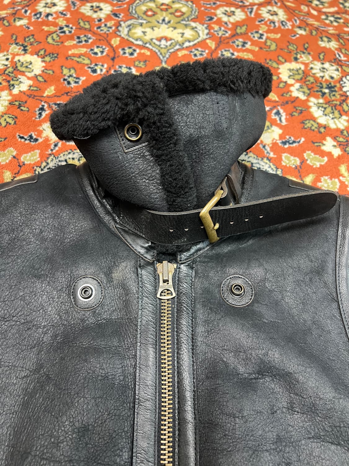 [M] 폴로 랄프로렌 B-3 리얼레더 베스트 블랙 상품이미지4