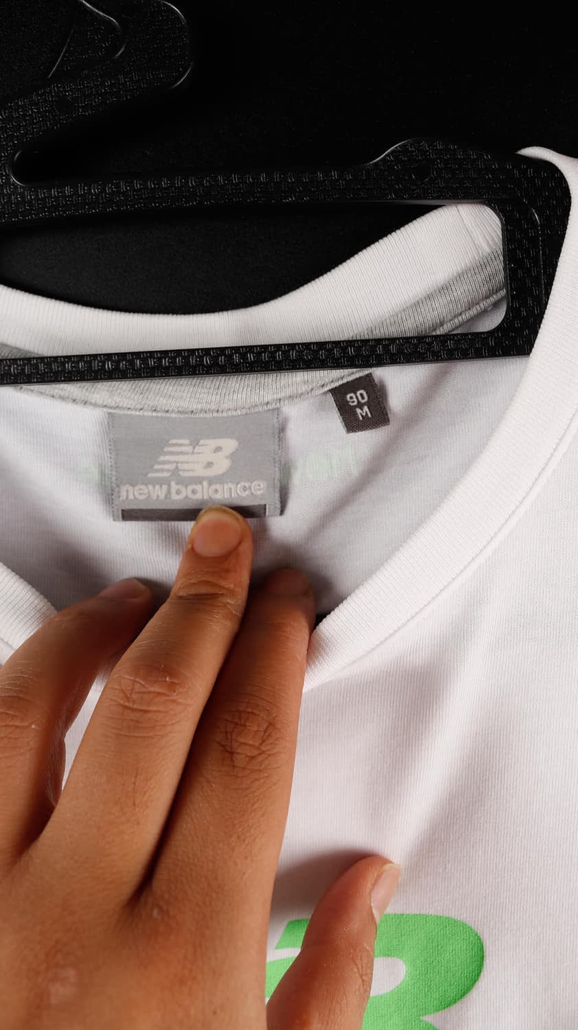 뉴발란스 형광로고 반팔 상품이미지3