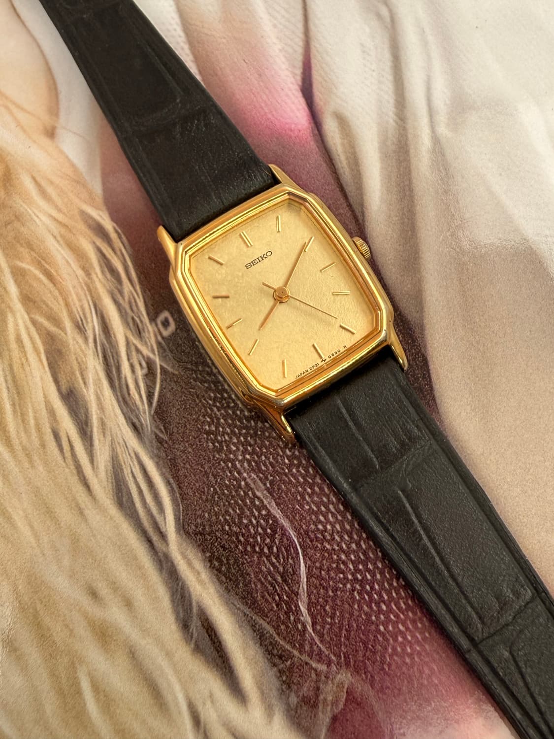 Seiko_1990s square vintage watch 상품이미지3