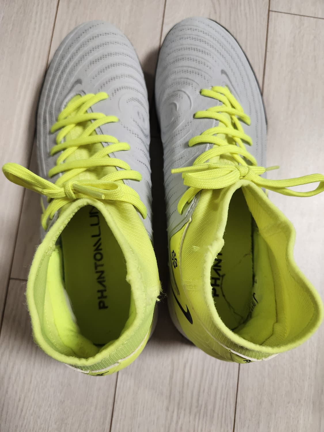 나이키 풋살화 팬텀 루나 2 아카데미 TF(FJ2566-003) 사이즈2 상품이미지2